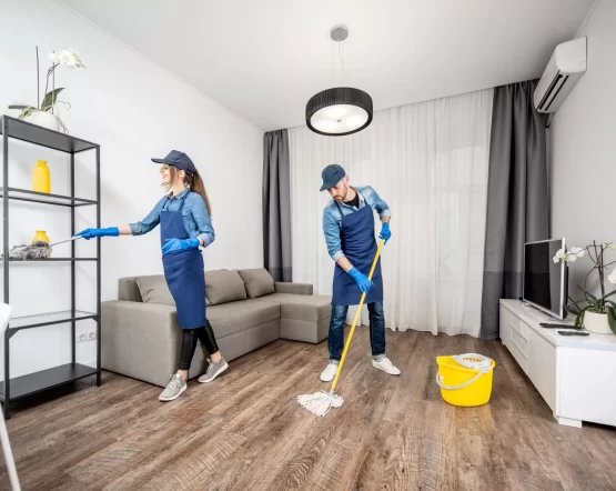 Professional-vs-DIY-End-of-Lease-Cleaning Professional-vs-DIY-End-of-Lease-Cleaning